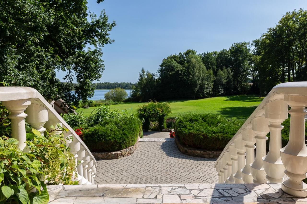 Palac Pozorty Bądki エクステリア 写真