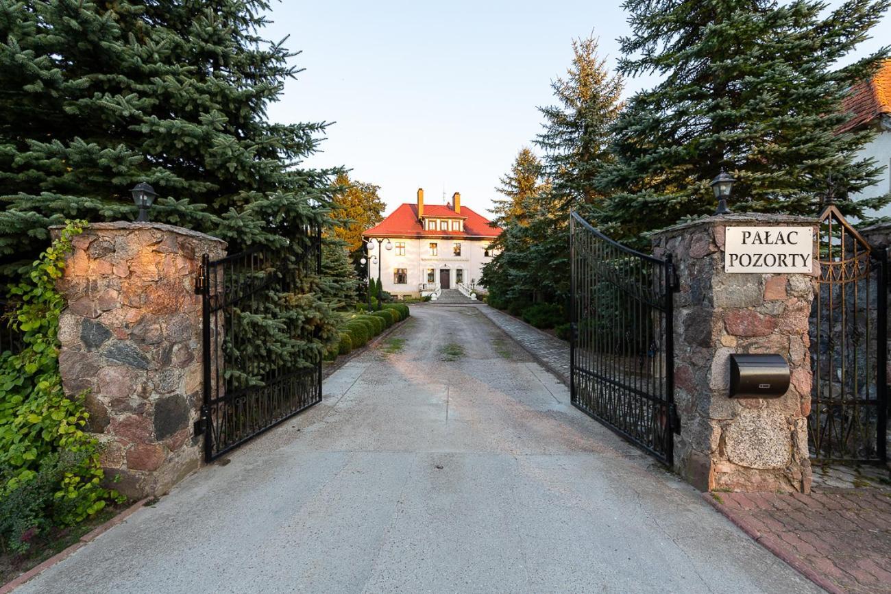 Palac Pozorty Bądki エクステリア 写真